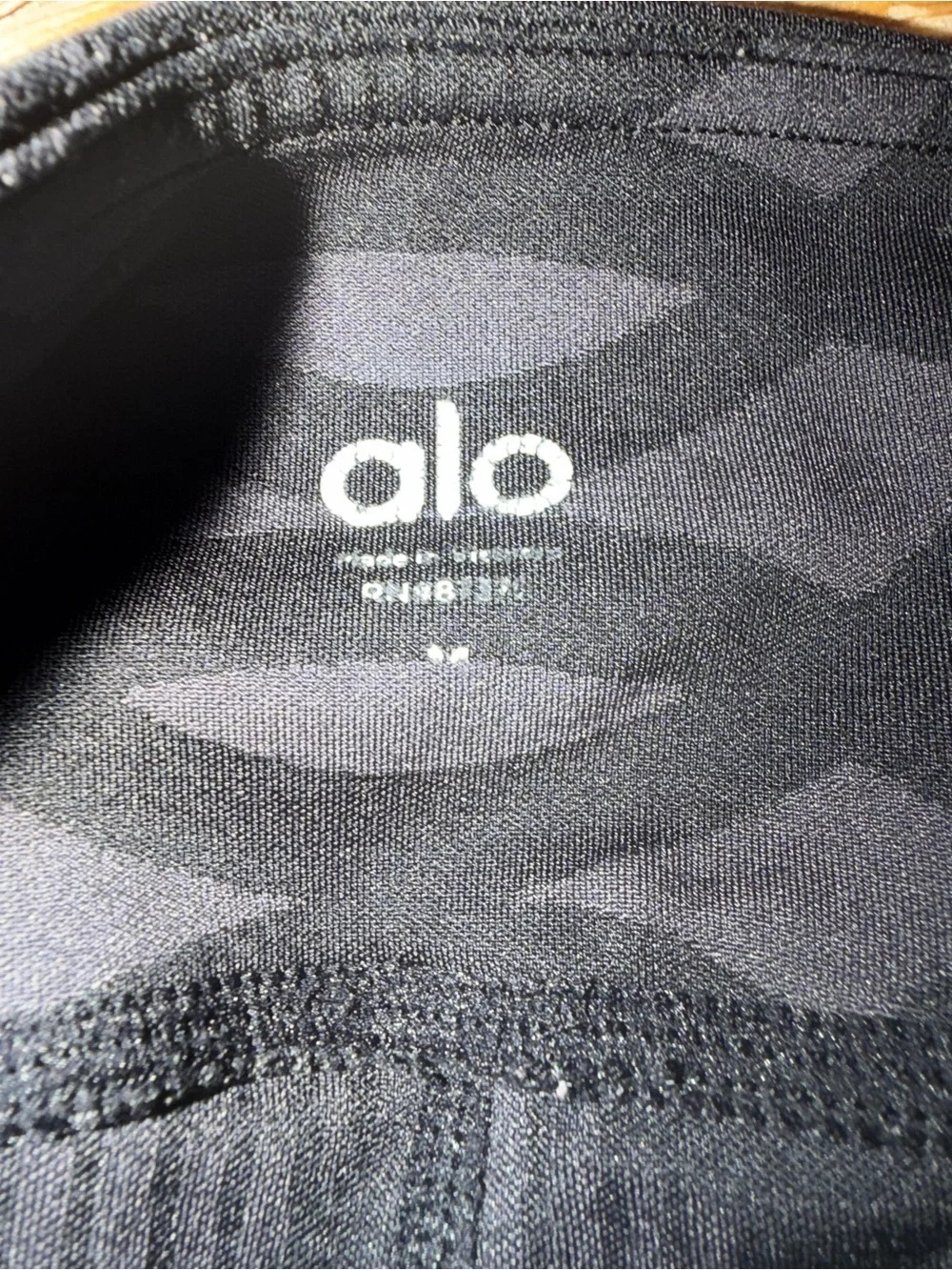 ALO Yoga Men’s Black Graphic Performance Joggers